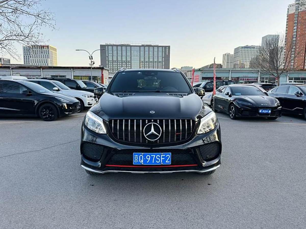 奔馳 奔馳GLE  2017款 GLE 320 4MATIC 豪華型圖片