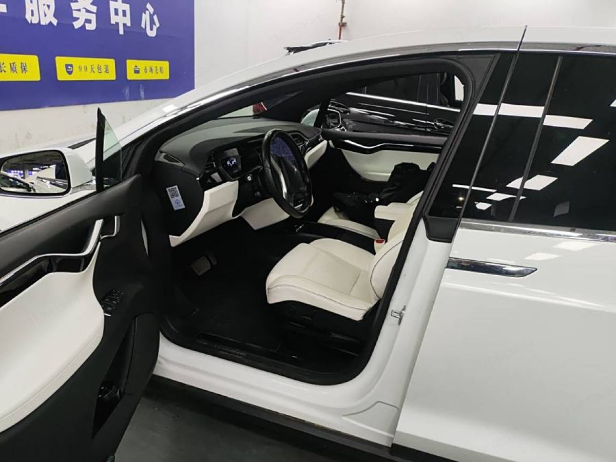 特斯拉 Model X  2016款 Model X 90D圖片