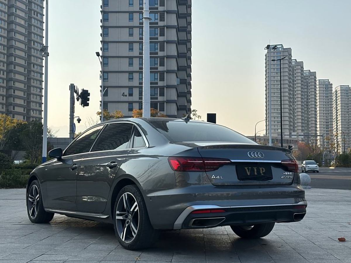 奧迪 奧迪A4L  2022款 40 TFSI 豪華動感型圖片