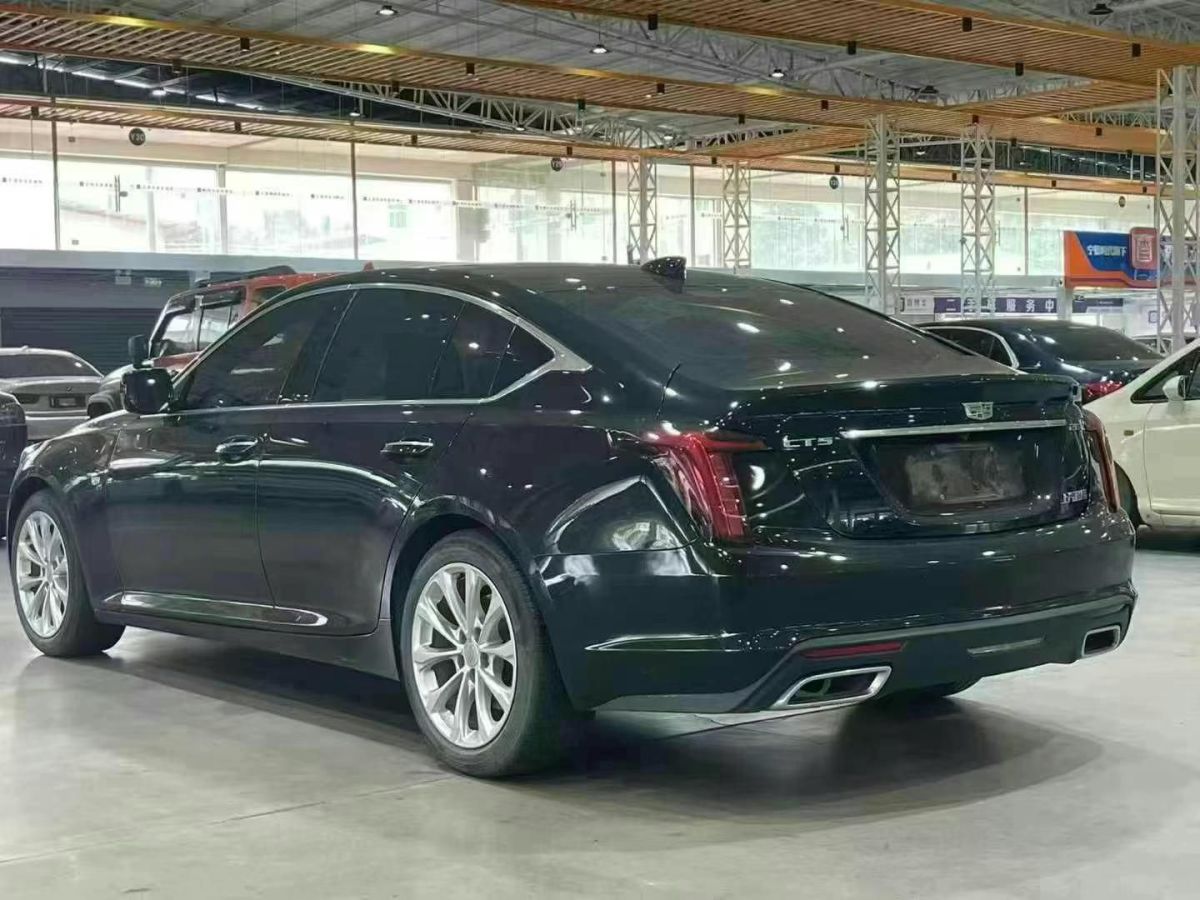 凱迪拉克 XT5  2022款 2.0T 兩驅豪華型圖片