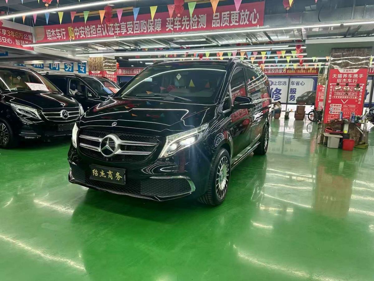 奔馳 奔馳A級  2020款 改款 A 180 L 運動轎車特殊配置圖片