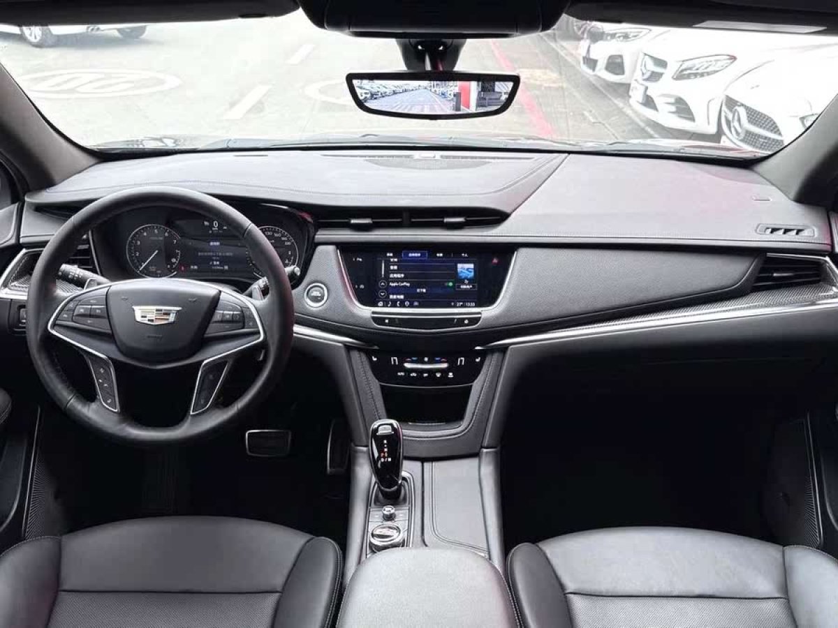 凱迪拉克 XT5  2024款 2.0T 四驅(qū)豪華型（蜂鳥版）圖片