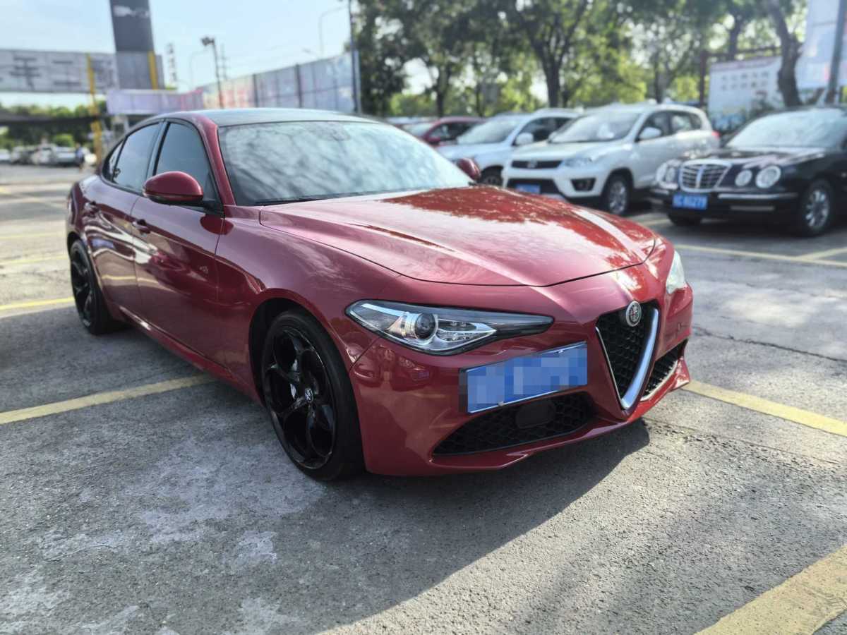 2018年4月阿爾法·羅密歐 Giulia  2017款 2.0T 200HP 精英版