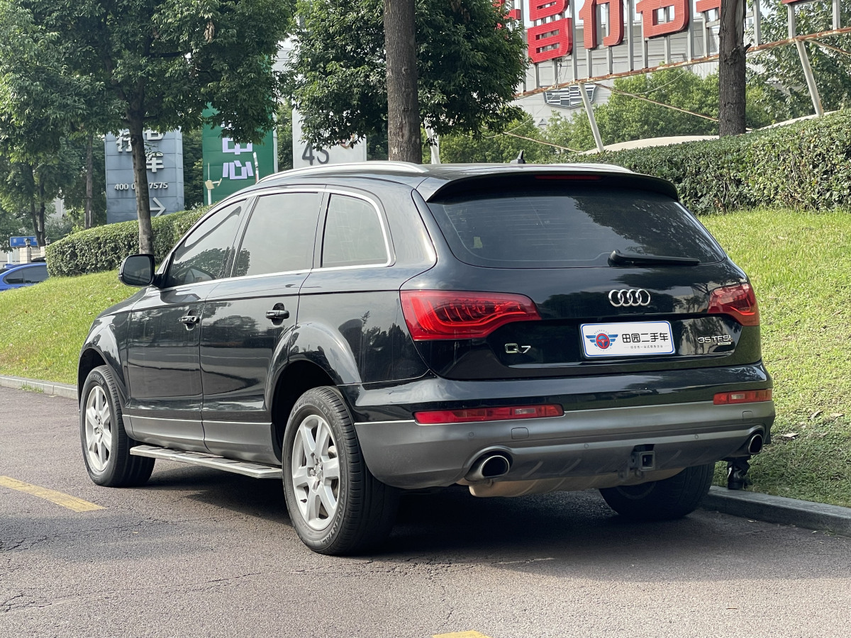 奧迪 奧迪Q7  2014款 35 TFSI 進(jìn)取型圖片