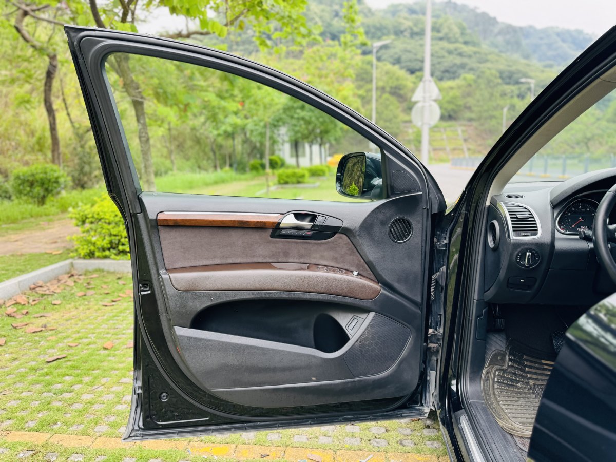 奧迪 奧迪Q7  2012款 3.0 TFSI 進(jìn)取型(200kW)圖片