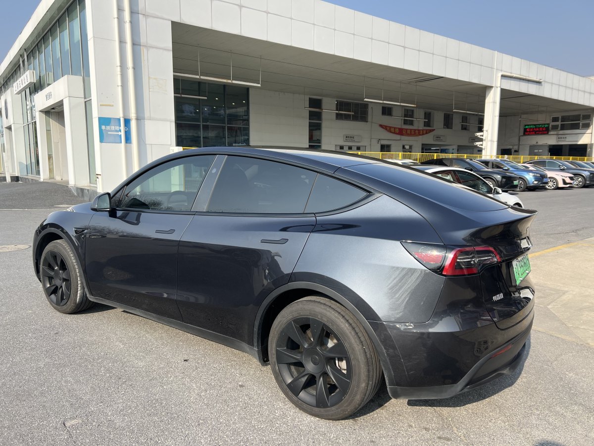 特斯拉 Model 3  2020款 改款 長(zhǎng)續(xù)航后輪驅(qū)動(dòng)版圖片