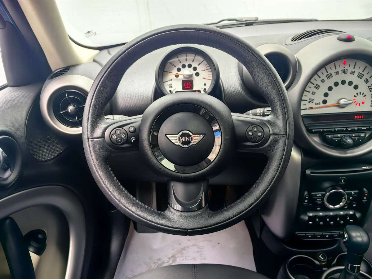 MINI COUNTRYMAN  2011款 1.6L COOPER Fun圖片