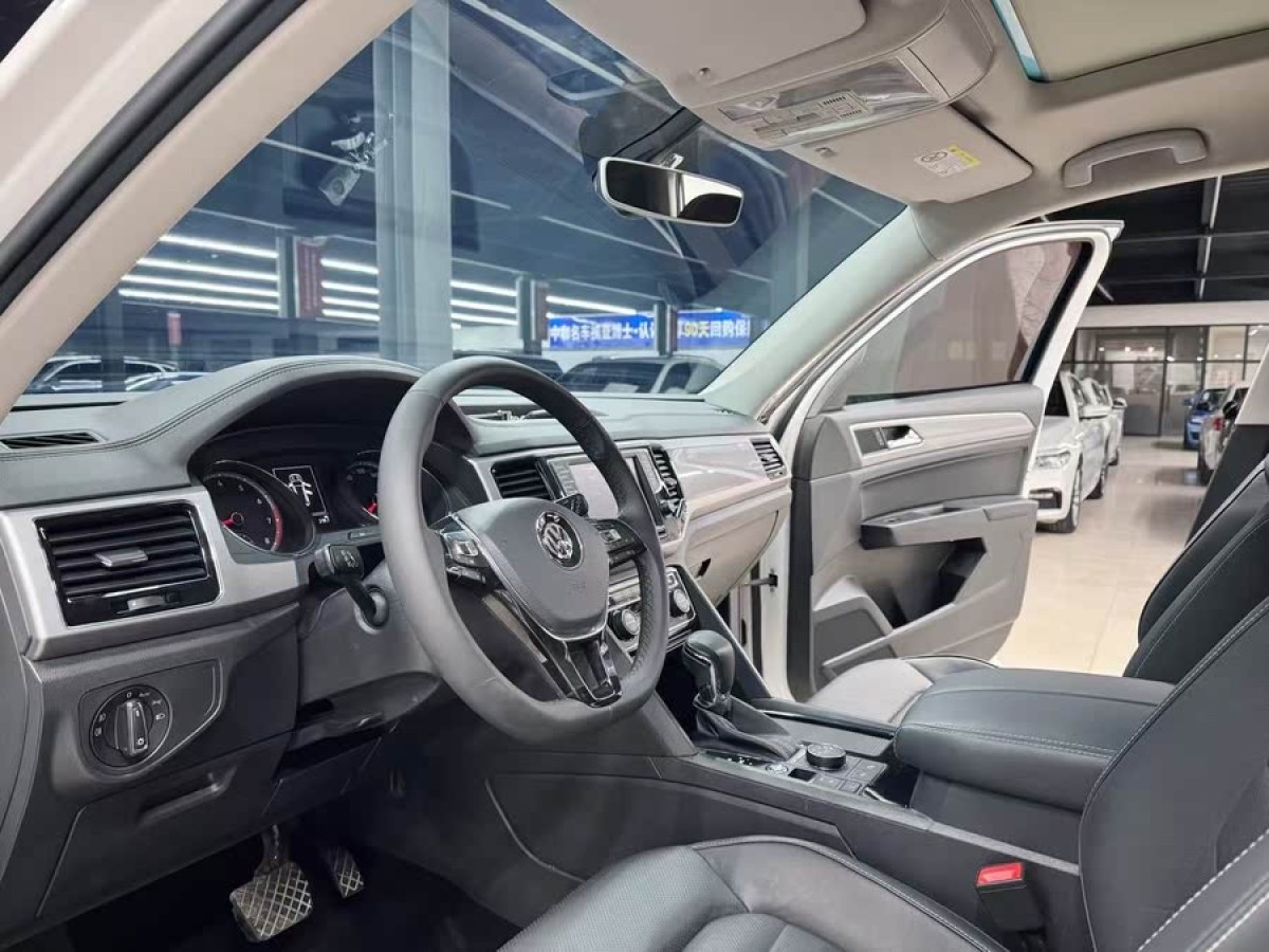 大眾 途昂  2023款 改款 380TSI 四驅(qū)豪華版圖片