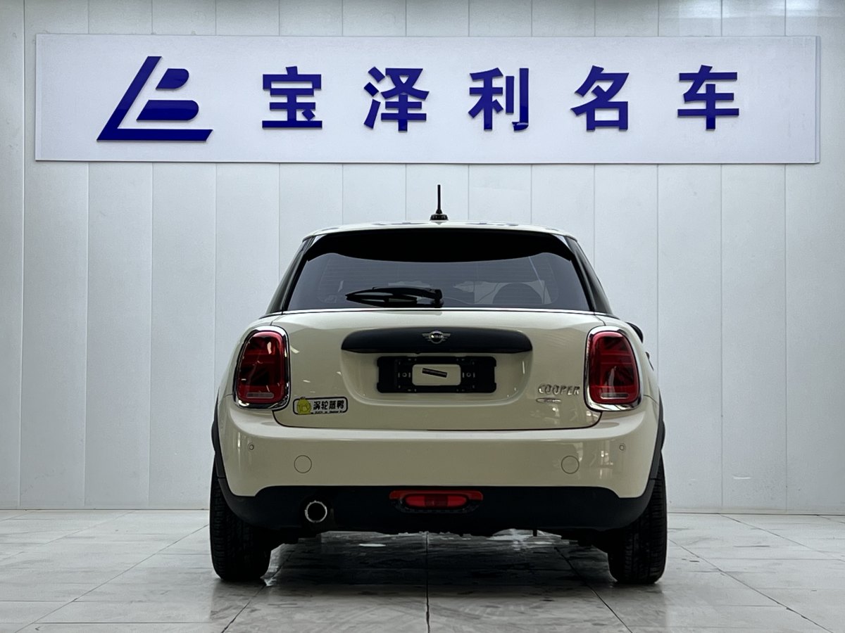 MINI MINI  2015款 1.2T ONE 五門版圖片