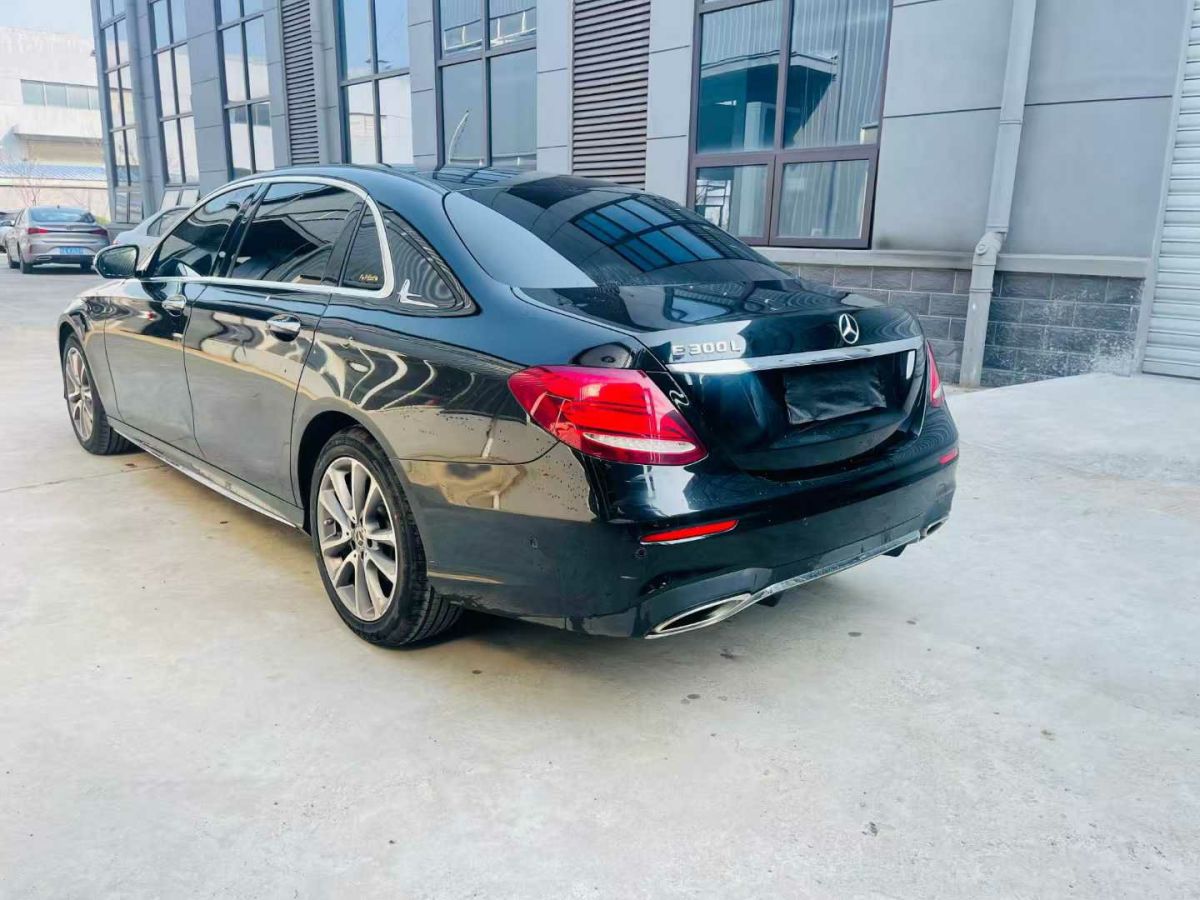 奔馳 奔馳E級(jí)  2019款 E 200 L圖片