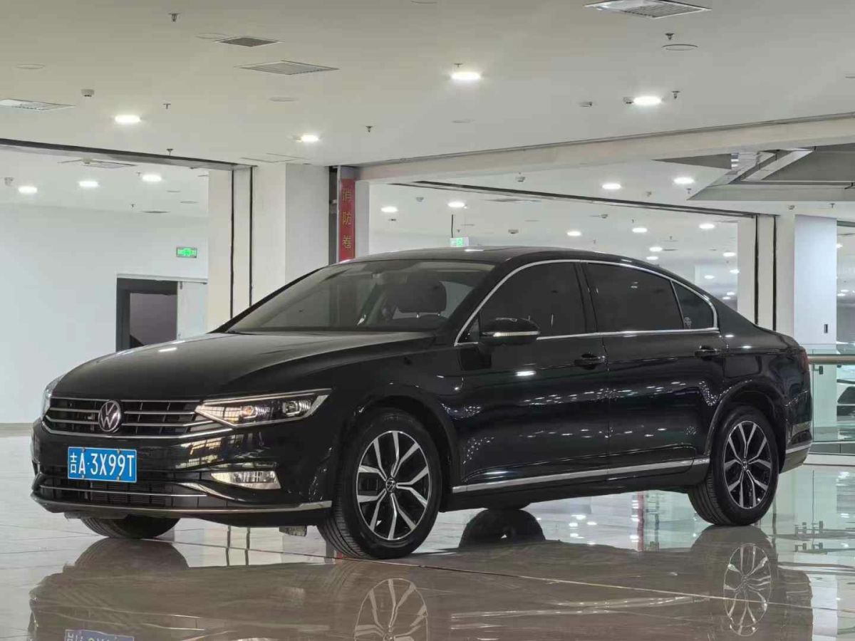 大众 迈腾  2021款 330TSI DSG 30周年纪念版图片