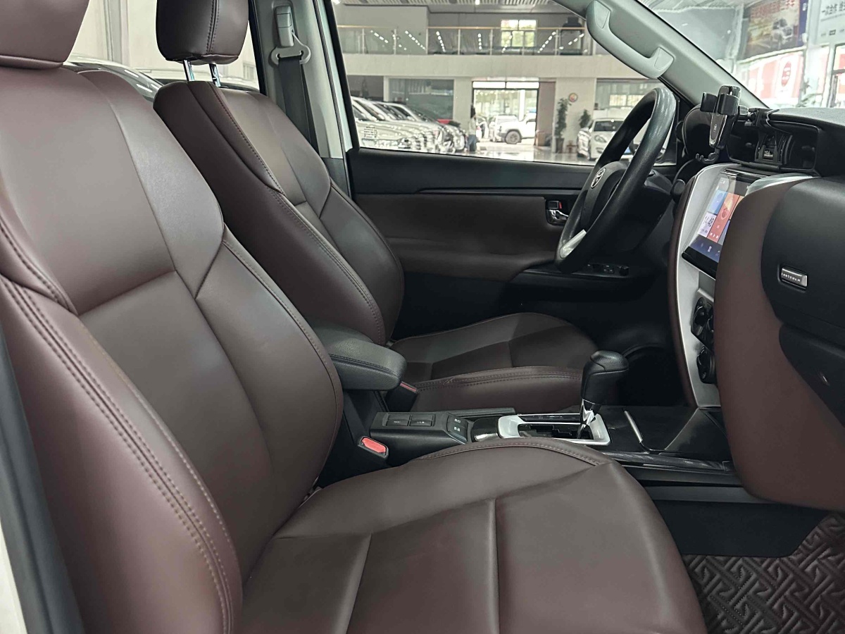 丰田 Fortuner  2016款 2.7L 中东版图片