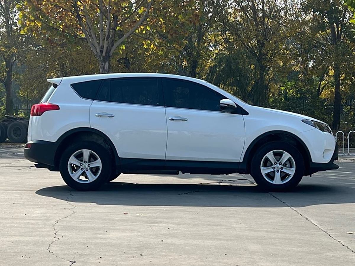 豐田 RAV4榮放  2013款 2.5L 自動四驅(qū)精英版圖片