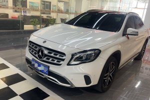 奔驰GLA 奔驰 GLA 200 时尚型