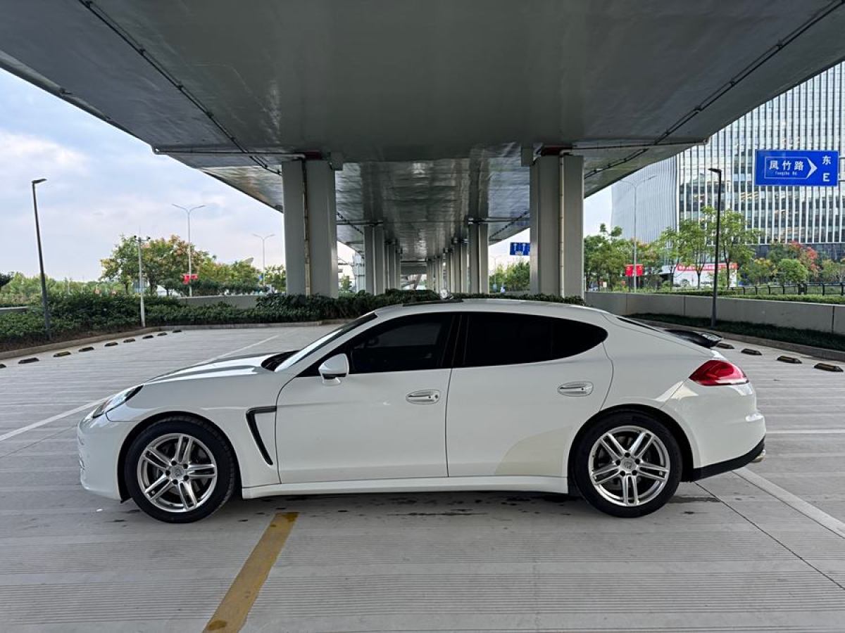 保時(shí)捷 Panamera  2014款 Panamera 3.0T圖片