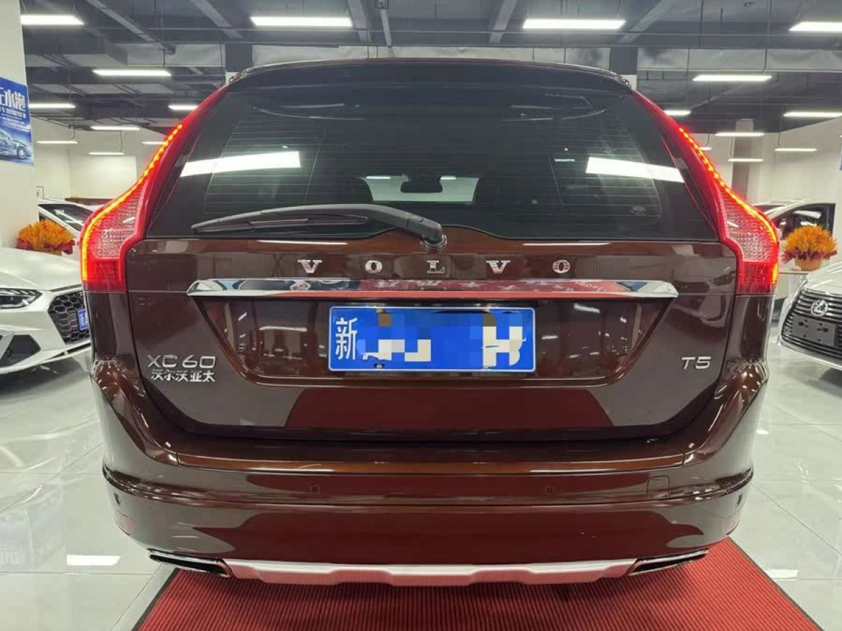 沃爾沃 XC60  2016款 T5 智進(jìn)版圖片