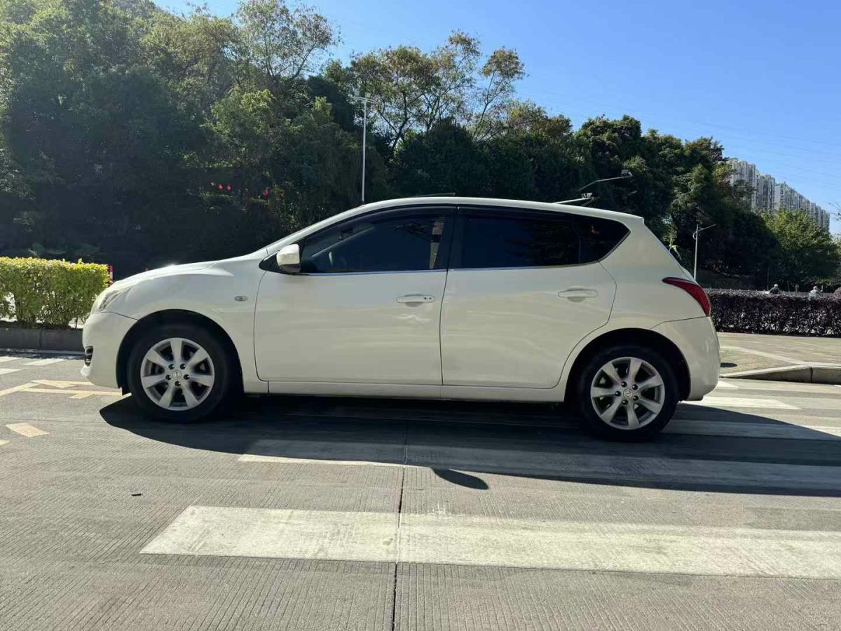 日產(chǎn) 騏達(dá)  2014款 1.6L CVT豪華型圖片