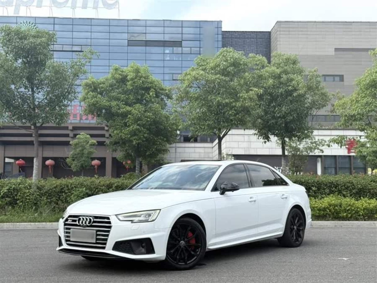 奧迪 奧迪A4L  2019款 45 TFSI quattro 個(gè)性運(yùn)動(dòng)版 國VI圖片