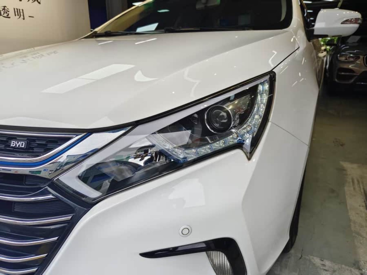 比亞迪 秦  2017款 1.5T 尊貴型圖片