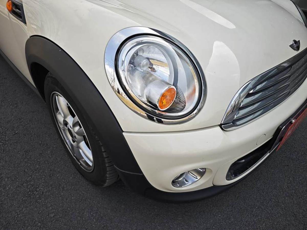 2012年3月MINI CLUBMAN  2011款 1.6L ONE