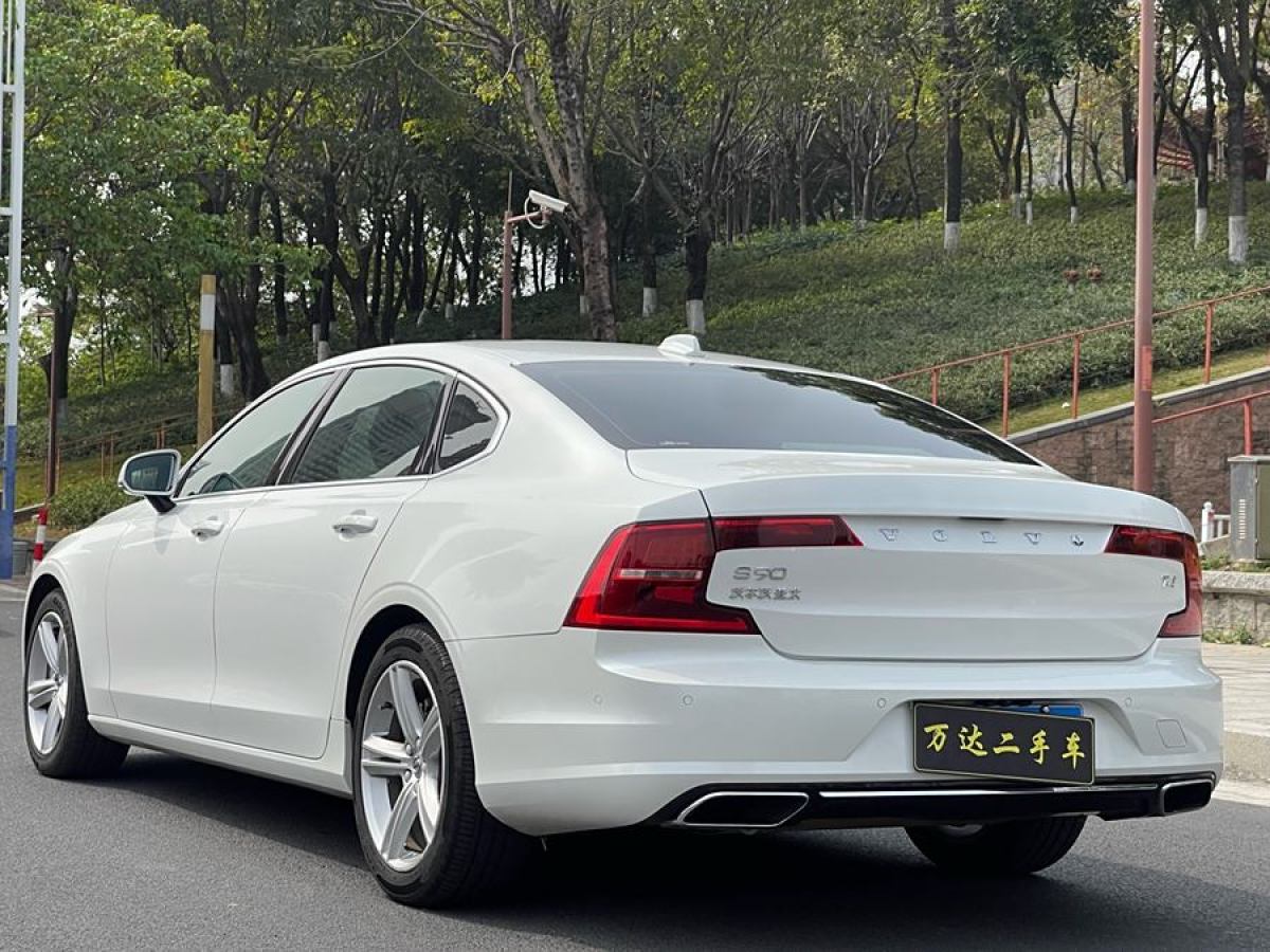 沃爾沃 S90  2018款 T4 智遠版圖片