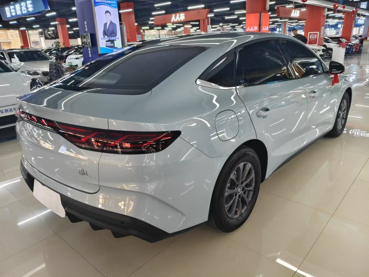 比亞迪 秦L  2024款 DM-i 80KM領(lǐng)先型圖片