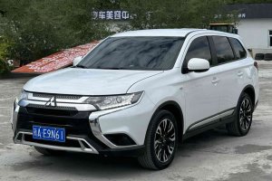 歐藍(lán)德 三菱 改款 2.0L 兩驅(qū)暢行版 5座