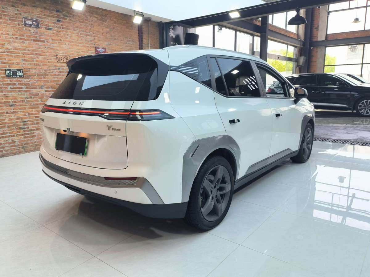 埃安 AION Y  2023款 Plus 70 科技版圖片
