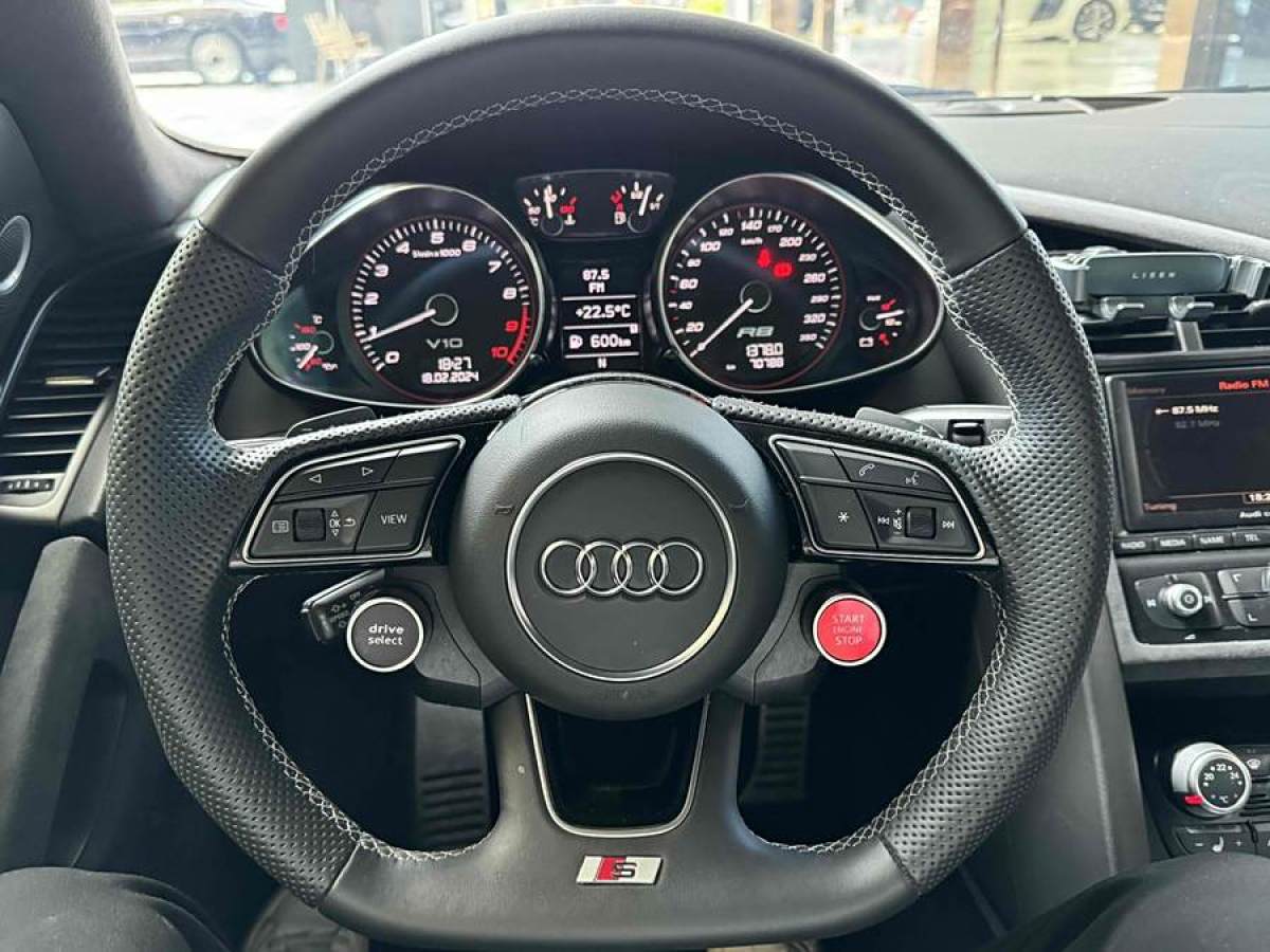 奧迪 奧迪R8  2010款 5.2 FSI quattro圖片