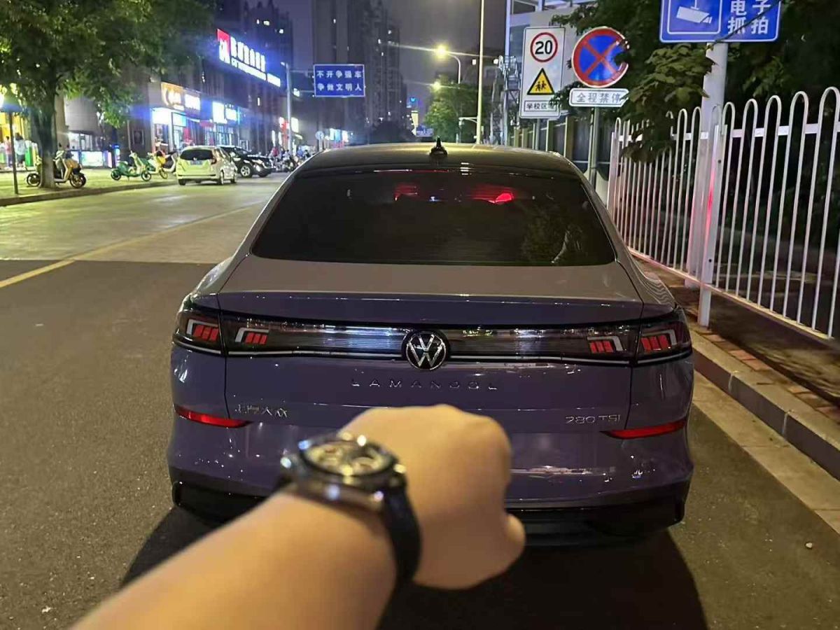 大眾 凌渡  2022款 凌渡L 280TSI DSG熱辣版圖片