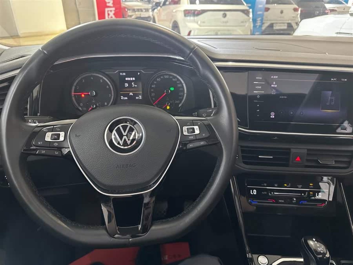 大眾 探岳  2020款 330TSI 兩驅(qū)豪華智聯(lián)版圖片