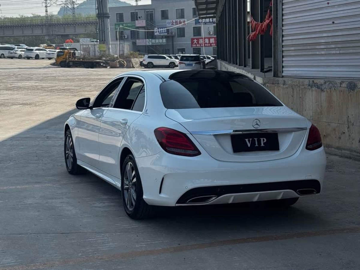 奔馳 奔馳C級(jí)  2018款 C 200 L 運(yùn)動(dòng)版圖片