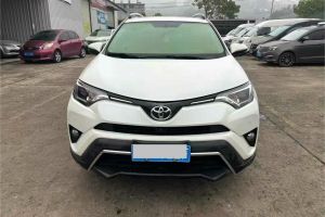 RAV4榮放 豐田 2.0L CVT兩驅(qū)風(fēng)尚X版