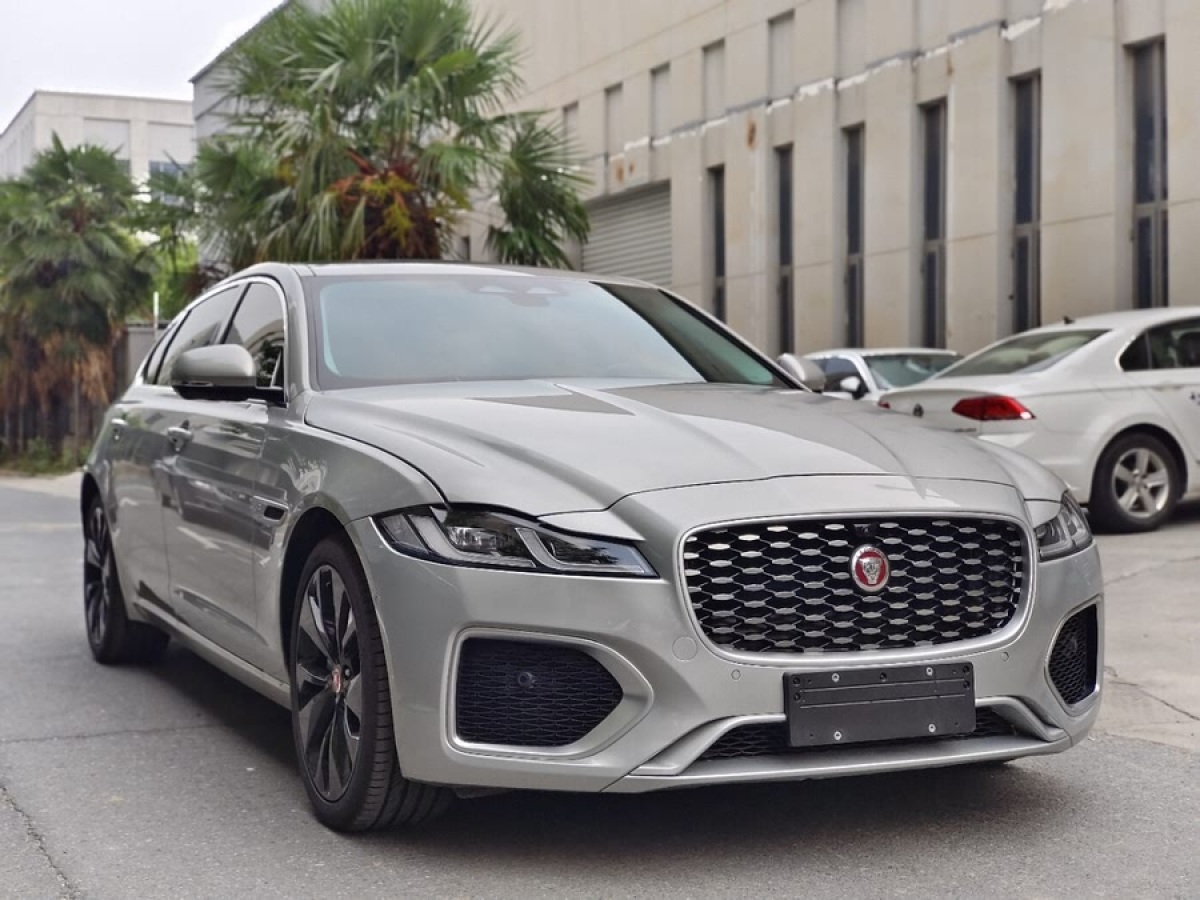 捷豹 XFL  2024款 2.0T P250 兩驅(qū)尊享豪華版圖片