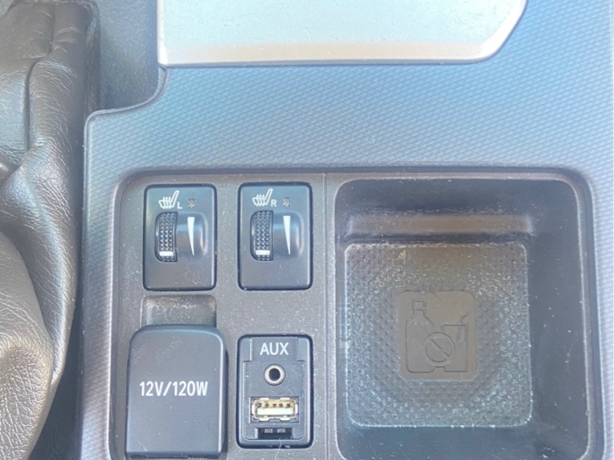 2013年11月丰田 普拉多  2010款 4.0L 自动TX