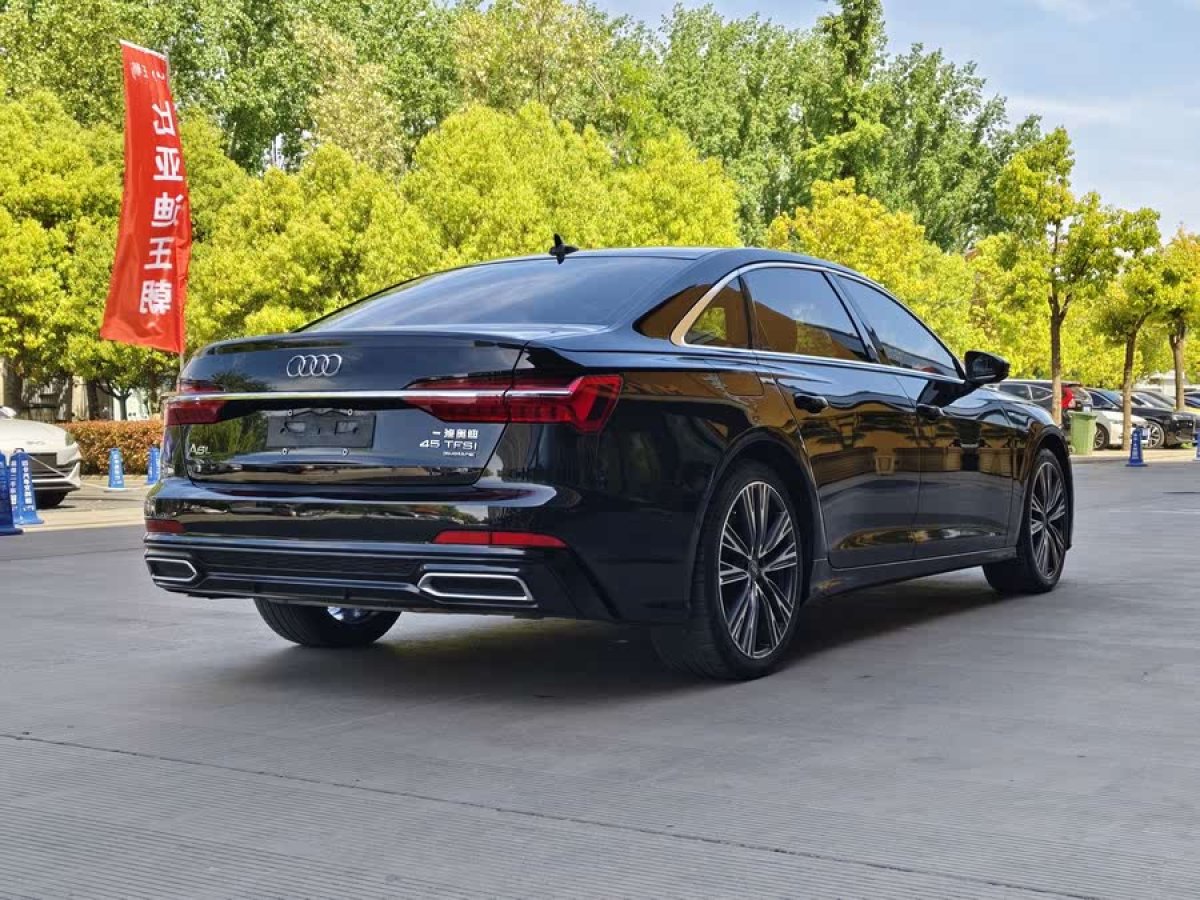 奧迪 奧迪A6L  2020款 45 TFSI quattro 臻選動(dòng)感型圖片