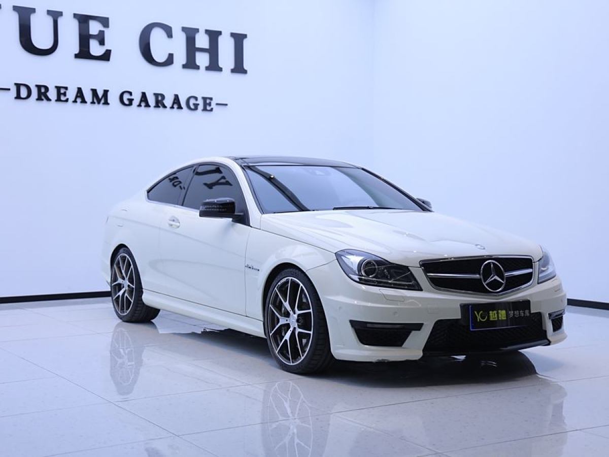 奔馳 奔馳C級(jí)AMG  2012款 AMG C 63 Coupe 動(dòng)感型圖片