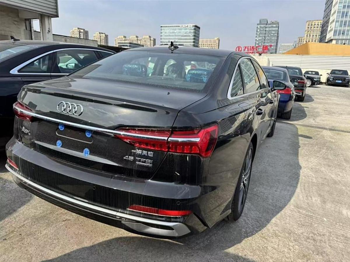 奧迪 奧迪A6L  2025款 45 TFSI quattro 臻選動感型圖片