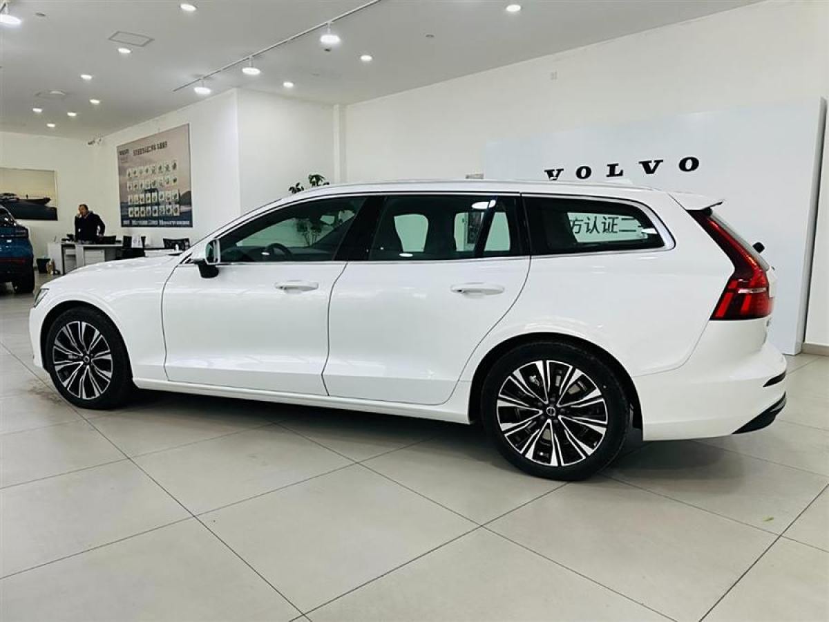 沃爾沃 V60  2024款 B5 智遠豪華版圖片