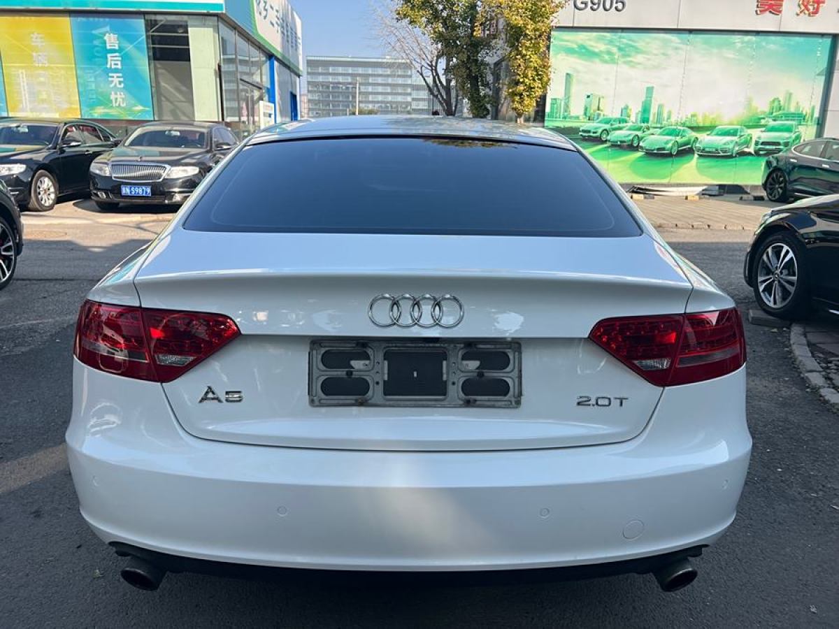 2011年12月奧迪 奧迪A5  2010款 2.0TFSI Sportback 豪華型