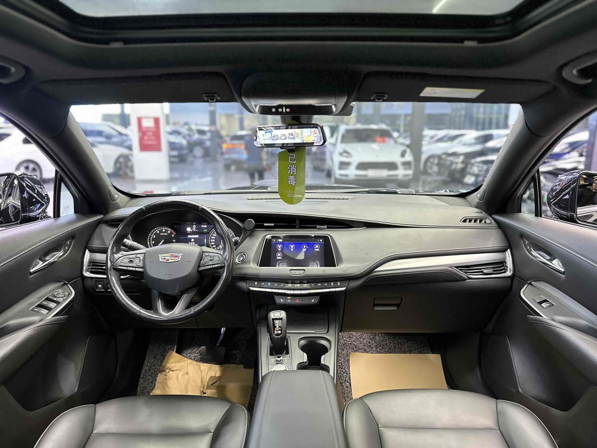 凱迪拉克 XT4  2018款 28T 兩驅(qū)領(lǐng)先型圖片