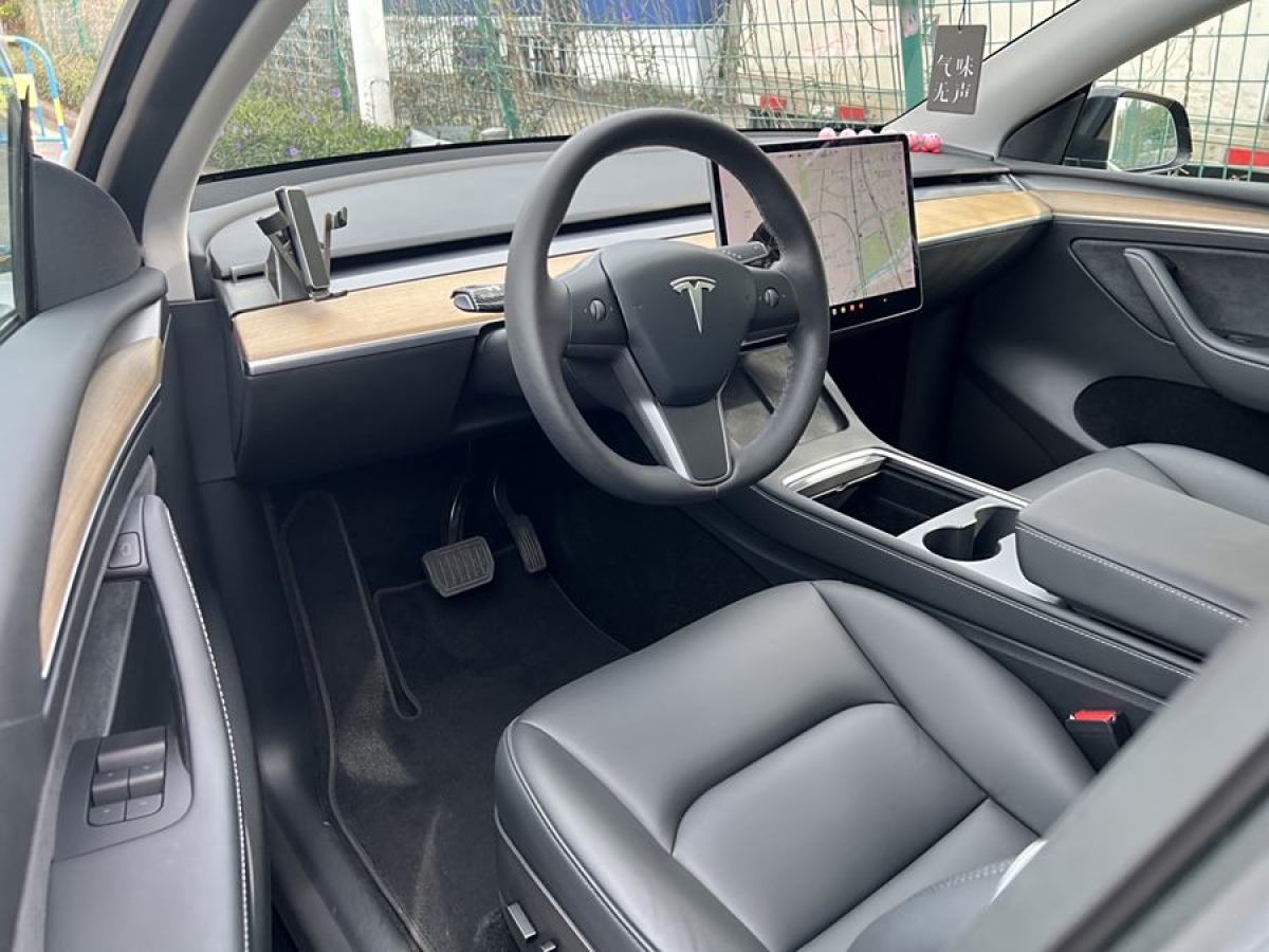 特斯拉 Model Y  2021款 改款 長續(xù)航全輪驅(qū)動(dòng)版圖片