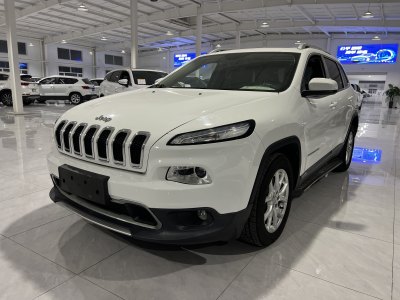 2019年5月 Jeep 自由光 2.0L 優(yōu)越版圖片