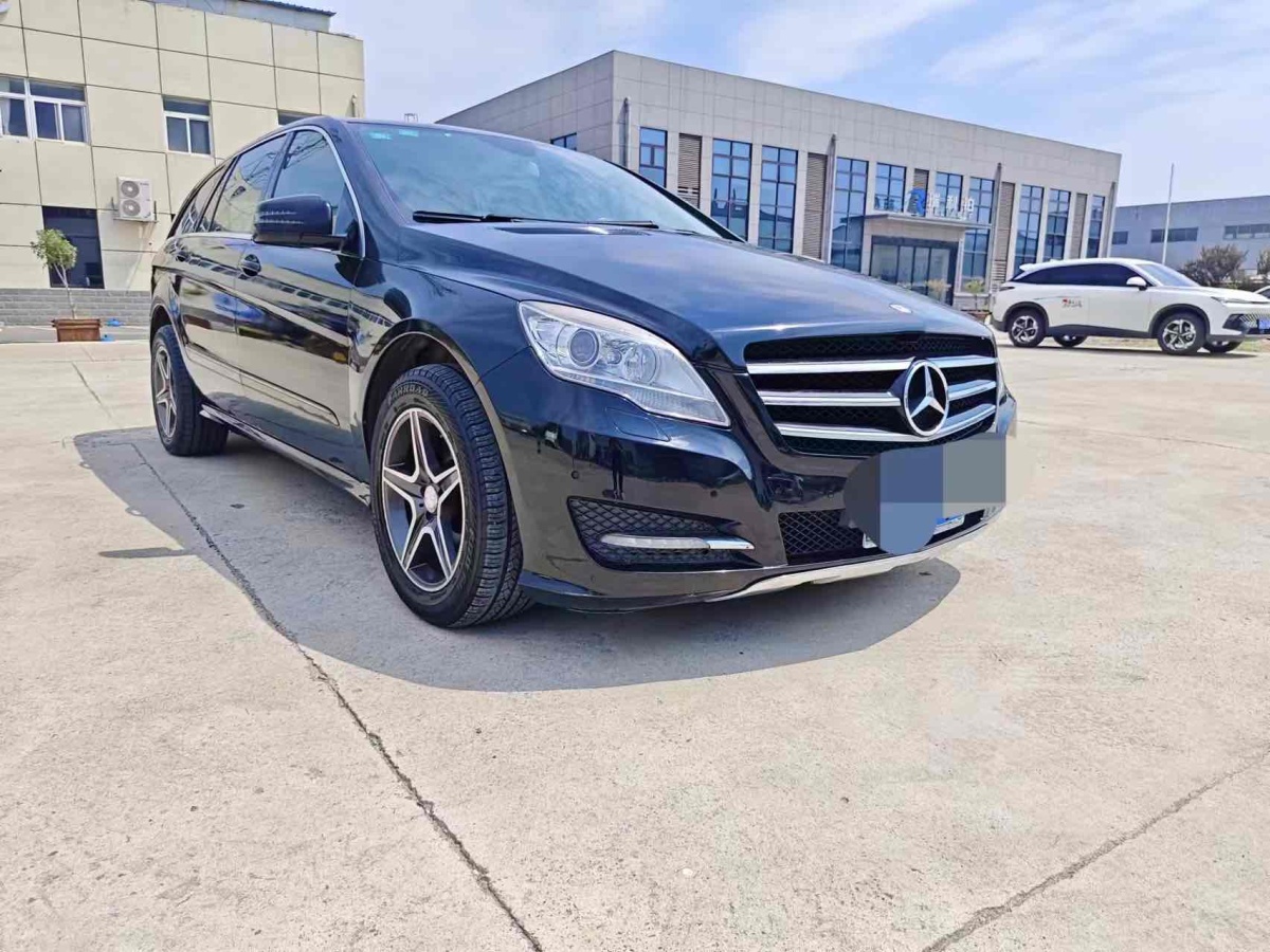 奔驰 奔驰R级  2014款 R 320 4MATIC 商务型图片