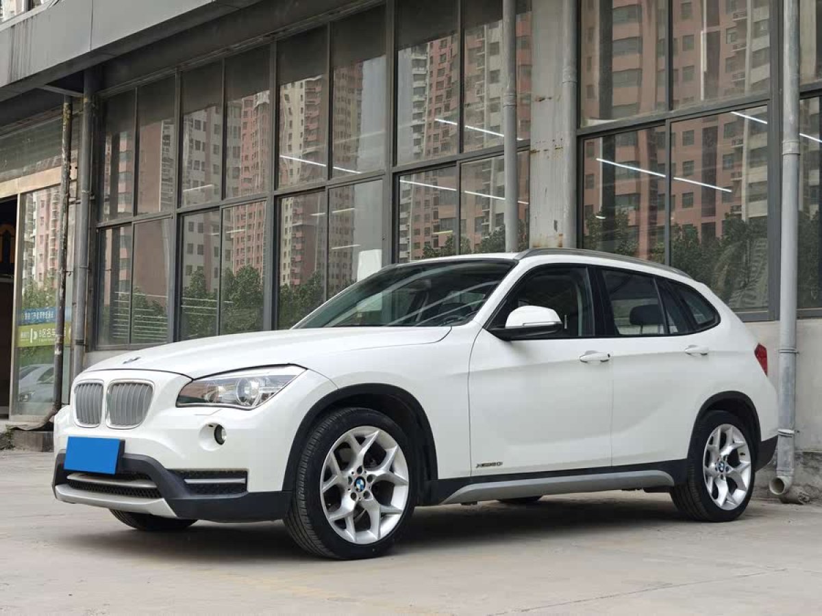 寶馬 寶馬X1  2013款 xDrive20i X設(shè)計套裝圖片