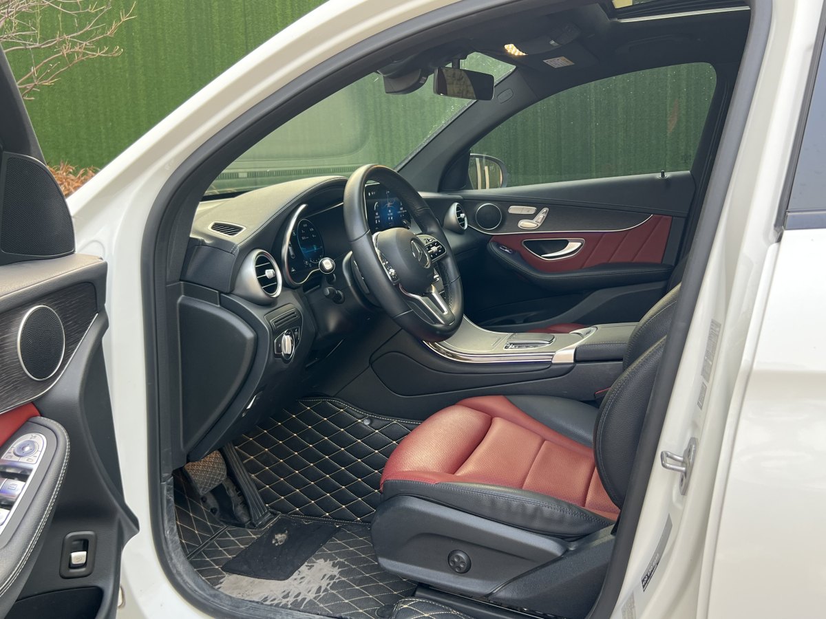 奔馳 奔馳GLC  2021款 GLC 300 4MATIC 轎跑SUV圖片