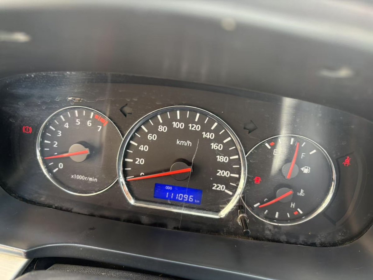 長安 悅翔V5  2012款 1.5L 手動夢幻型圖片
