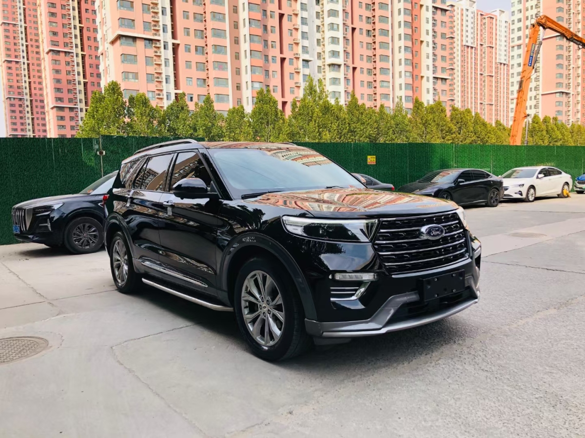 福特 探險(xiǎn)者  2020款 EcoBoost 285 四驅(qū)風(fēng)尚版 7座圖片