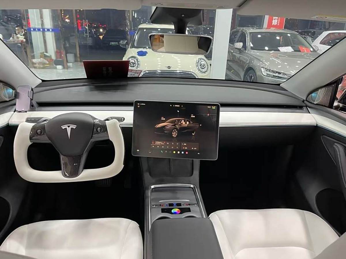 特斯拉 Model 3  2023款 長續(xù)航煥新版 雙電機(jī)全輪驅(qū)動圖片