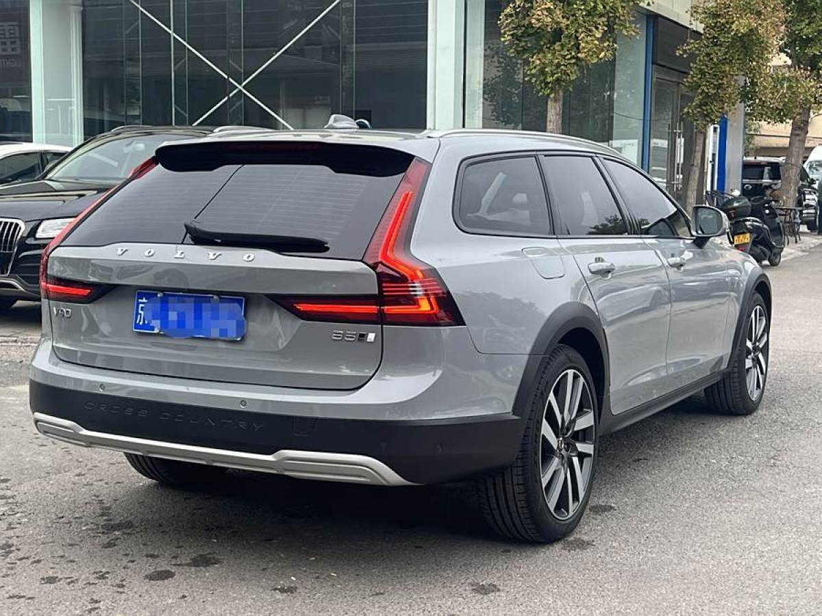 沃爾沃 V90  2024款 Cross Country B5 AWD 智尊版圖片